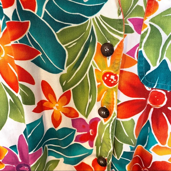 VTG Liz Sport Floral Hawaiian button down - Picture 9 of 9
